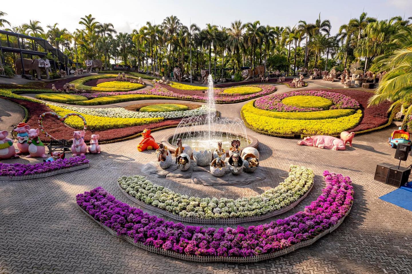 Right in the middle of the Butterfly Hill at Nong Nooch Garden is a fountain that acts as a nice backdrop for your next Instagram upload.